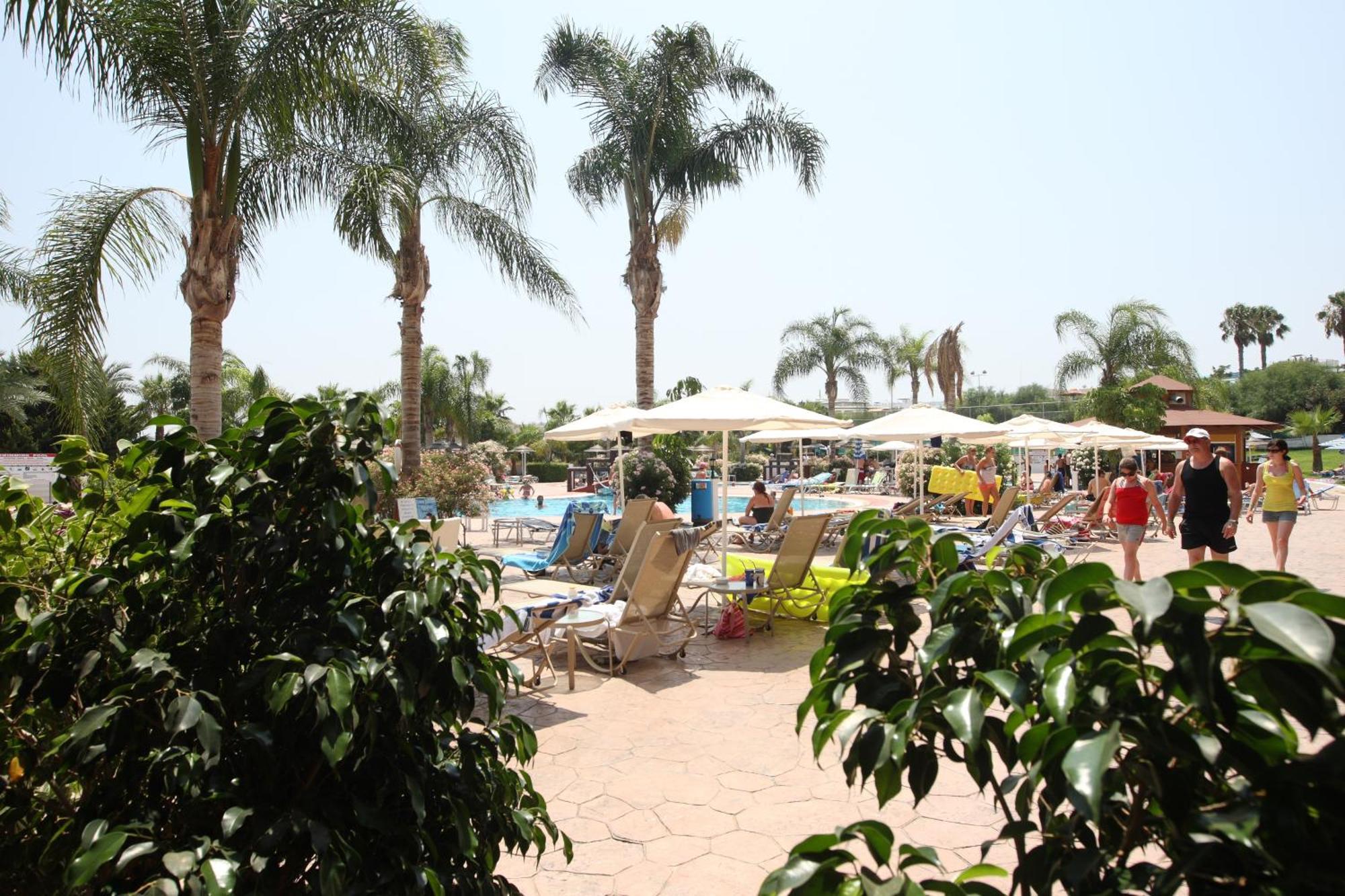 Tsokkos Gardens Hotel Protaras Exterior foto